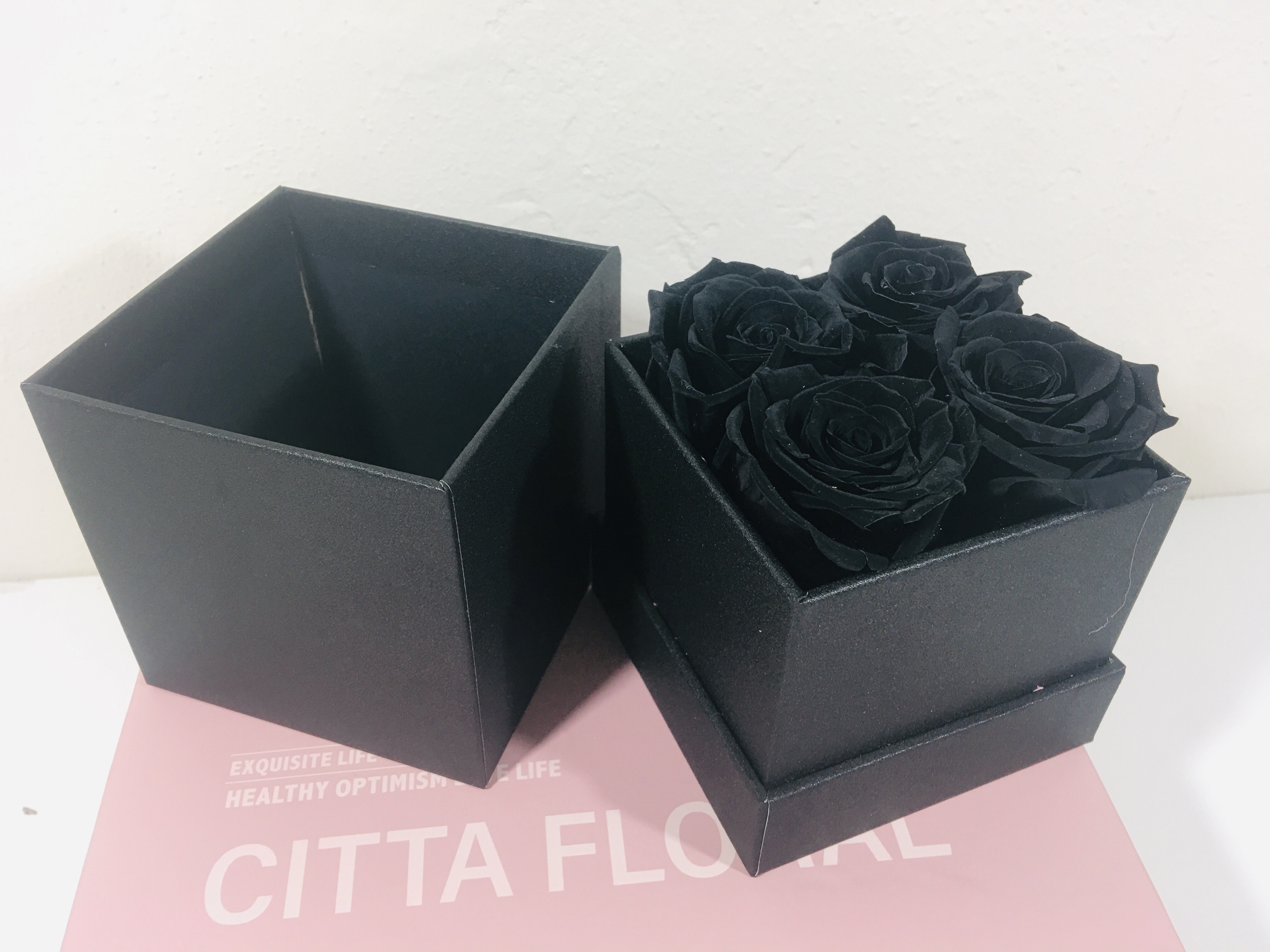 Breathtaking Love Series Bouquet Pearlescent Black Rose/ Tanabata Bouquet  Valentine's Day Gift Proposal Flower - Shop Leisure-r Flower Design Dried  Flowers & Bouquets - Pinkoi